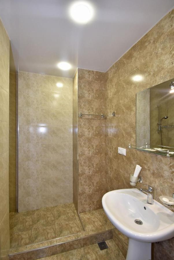 Rent Inn Yerevan On Koghbaci Street 외부 사진