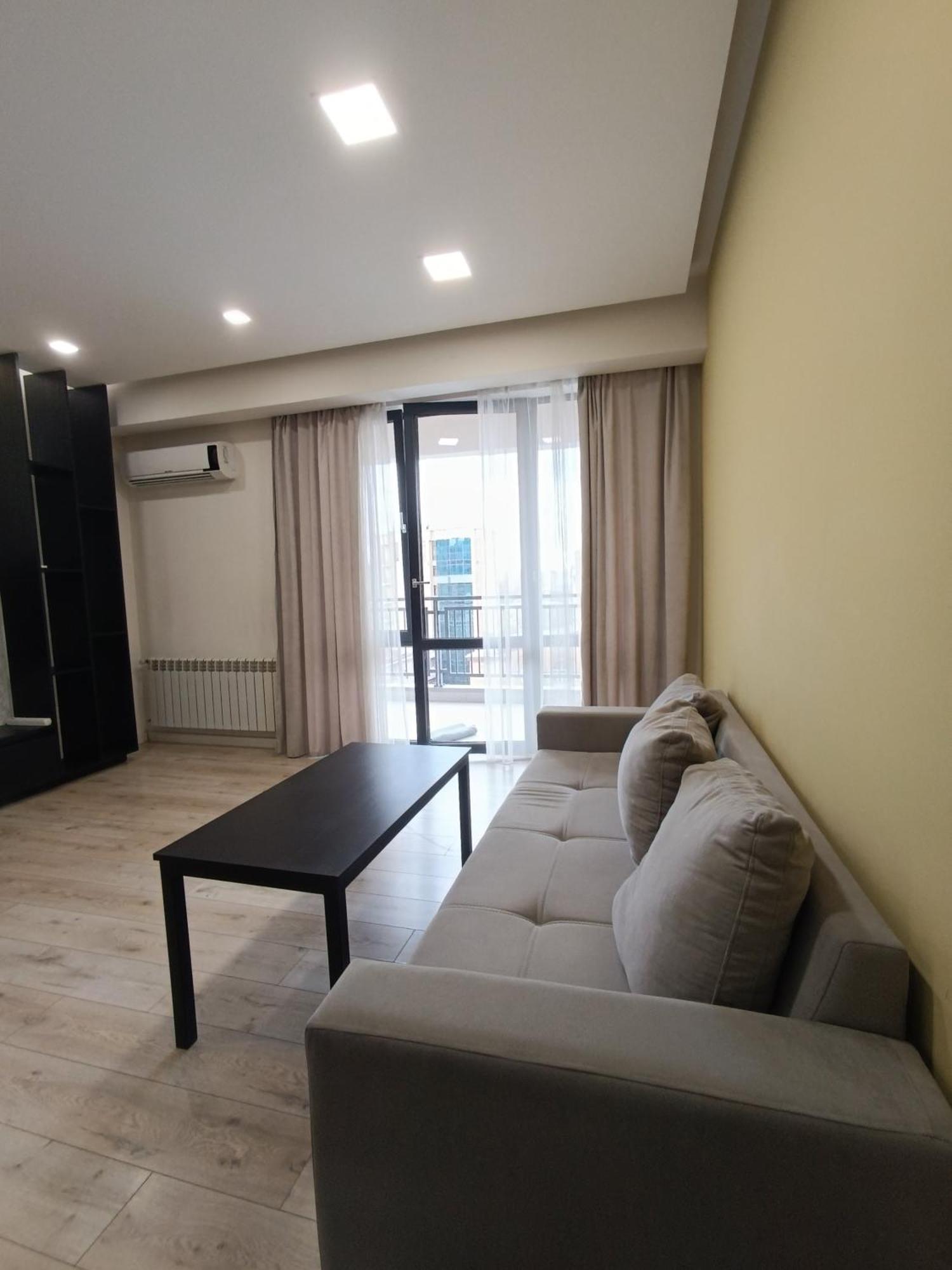 Rent Inn Yerevan On Koghbaci Street 외부 사진