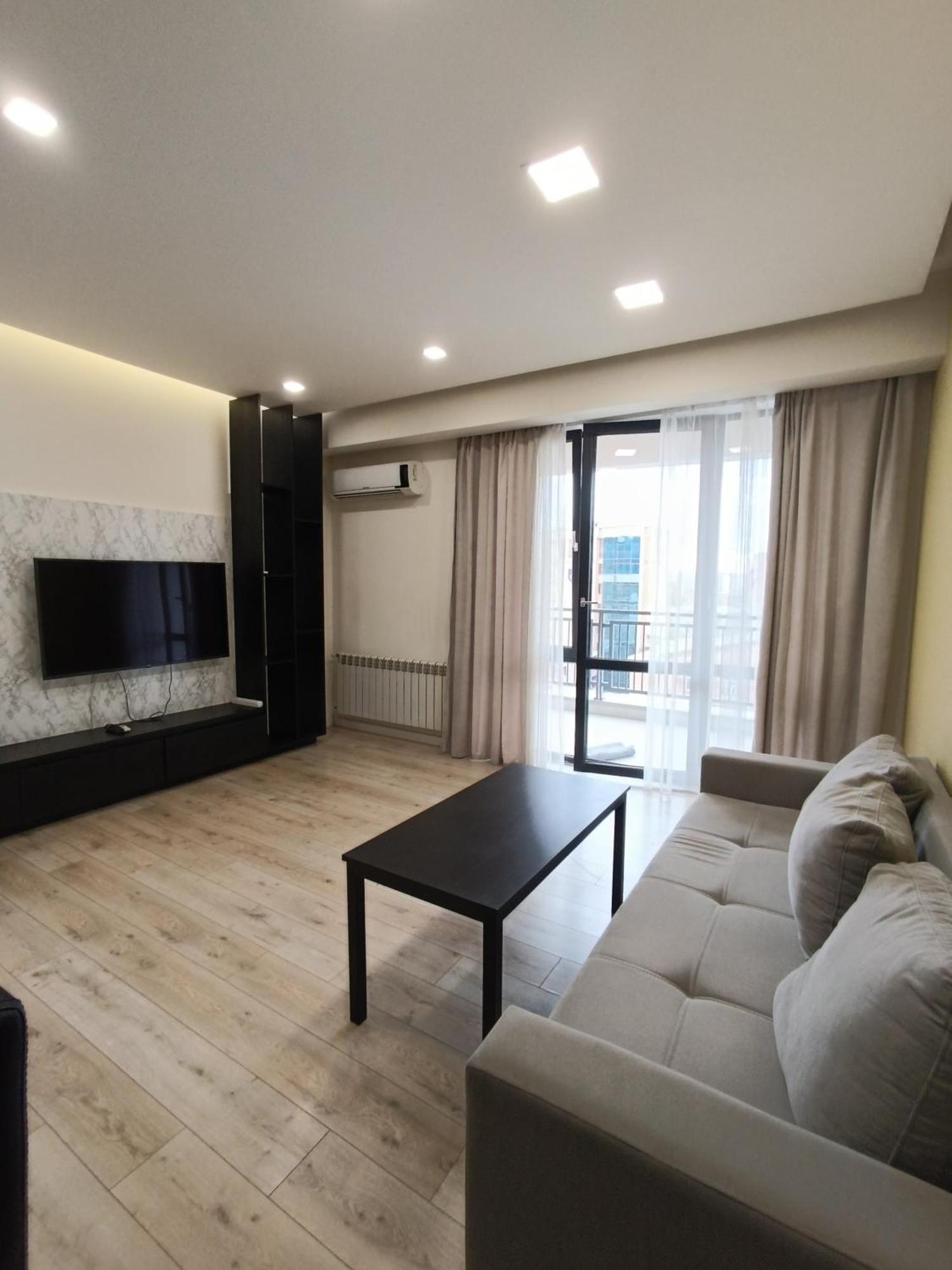 Rent Inn Yerevan On Koghbaci Street 외부 사진